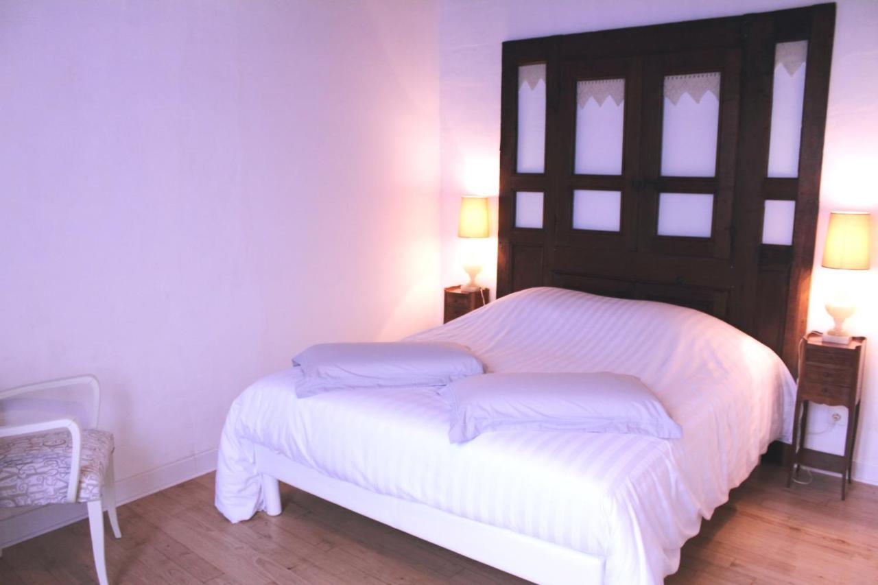 Relais De La Renaissance Bed & Breakfast Saint-Michel-de-Montaigne Exterior photo